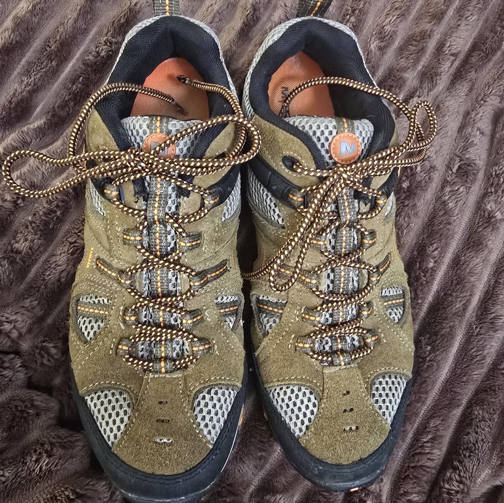 Merrell Men's Athletic Shoes - Brown and Biege Mesh with Black & Orange Sole.